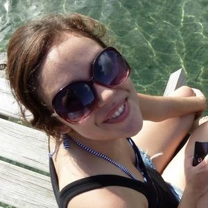 Meet your Posher, Claudia